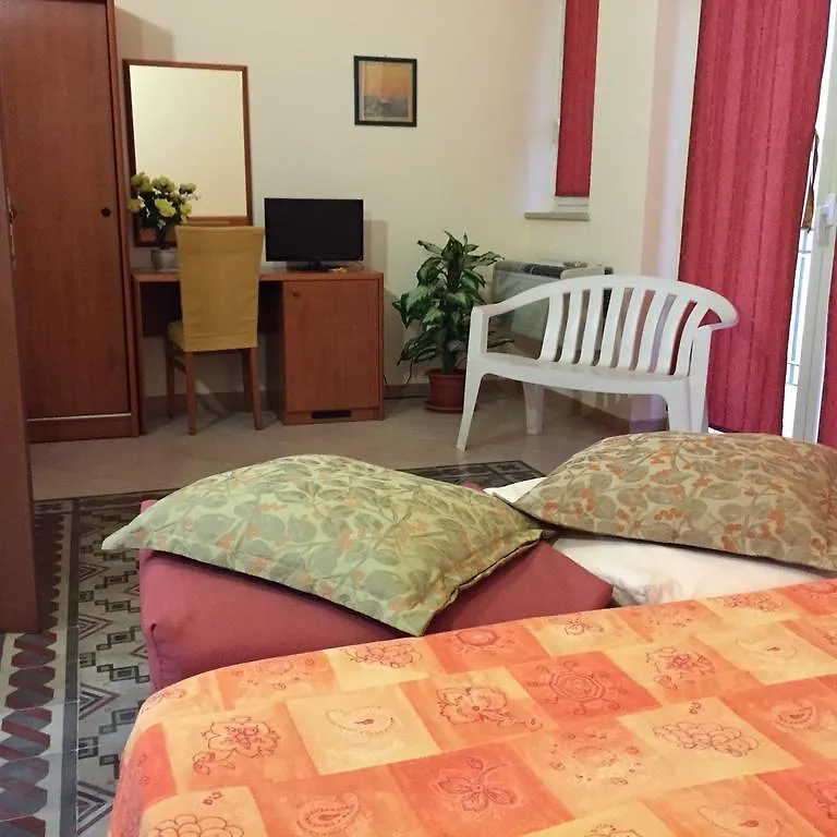 Gr B&B Ali Terme Bed and Breakfast