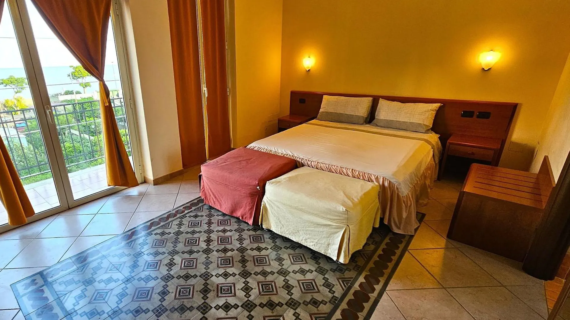 Gr B&B Ali Terme 2*,