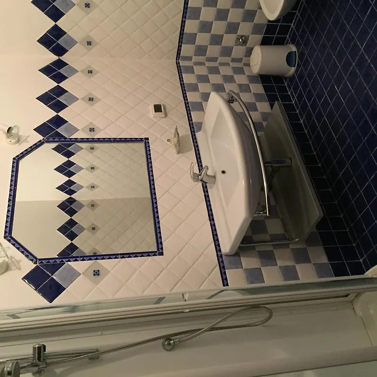** Bed & Breakfast Gr B&B Alì Terme Italia